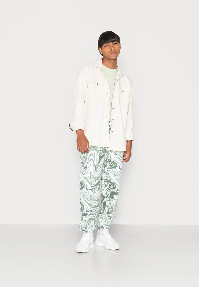 Bestpreis 🧨 MENNACE SWIRL PRINT JOGGER UNISEX - Jogginghose - Green ⌛ – Bild 2