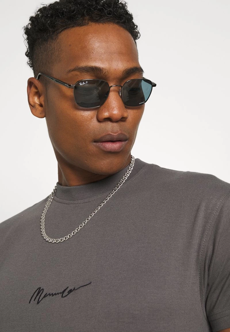 Bestpreis ⭐ Mennace ESSENTIAL REGULAR TEE - T-Shirt Basic - Charcoal, Unisex 🤩 – Bild 4