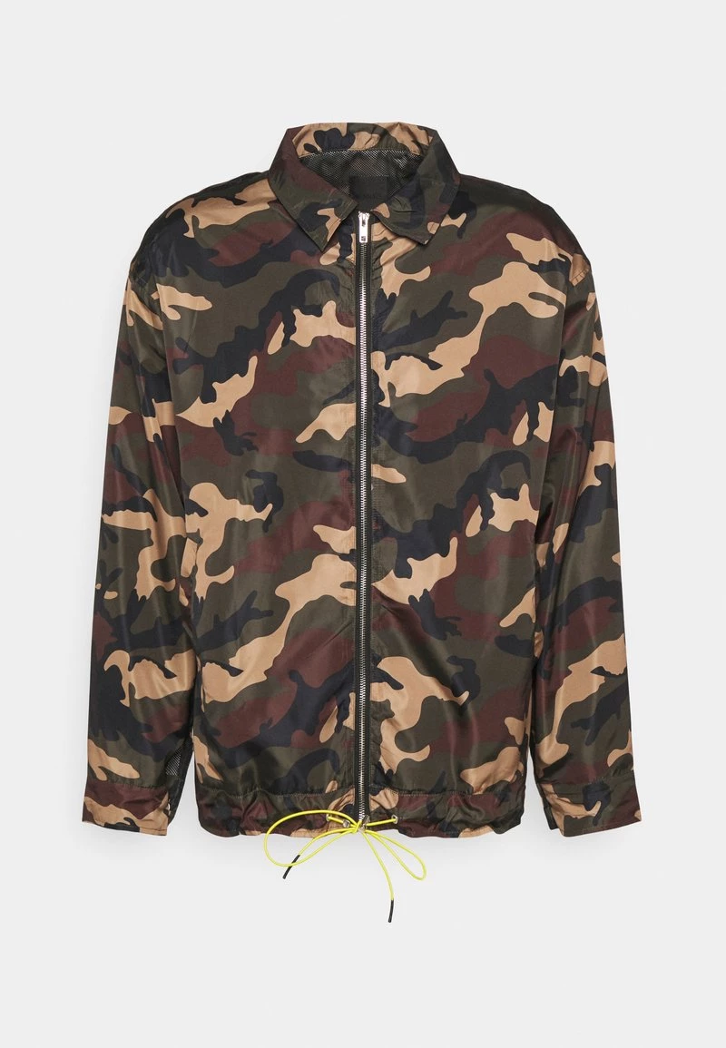 Bestes Angebot ✔️ Mennace CAMO ZIP UP COACH JACKET - Leichte Jacke - Khaki, Herren 🔥 – Bild 4