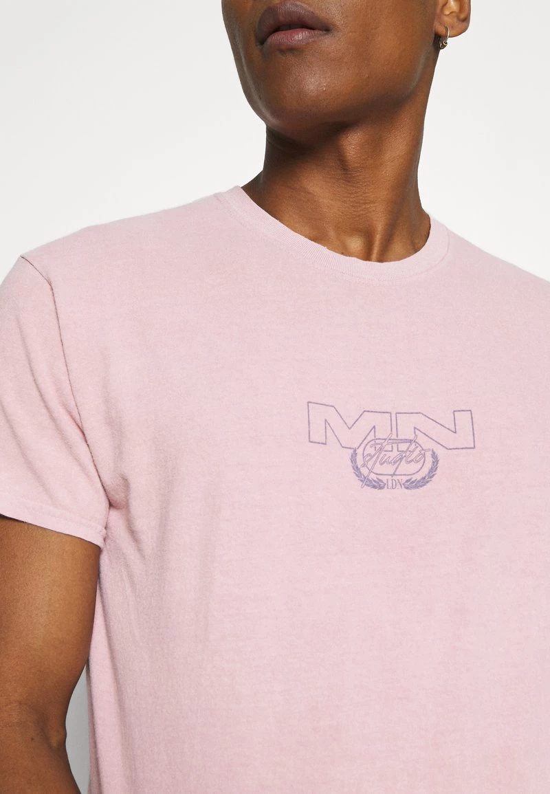 Neu 😀 MENNACE TRACK GUIDE REGULAR - T-Shirt Print - Pink, Herren ⌛ – Bild 5