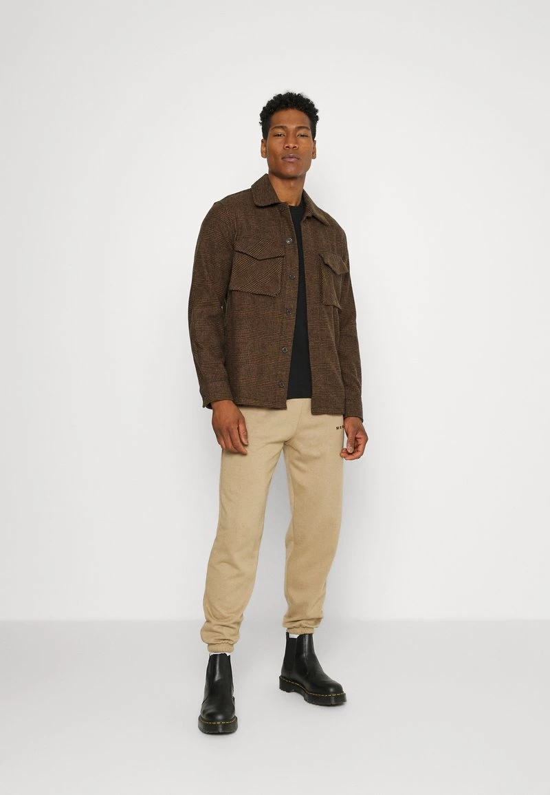 Besorgen ✨ Mennace ESSENTIAL REGULAR JOGGER - Jogginghose - Light Brown, Herren 🤩 – Bild 2