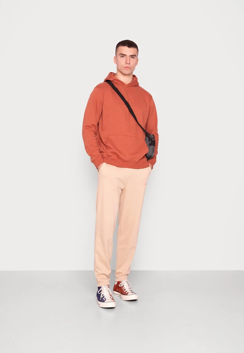 Rabatt 🌟 MENNACE ESSENTIAL REGULAR JOGGER UNISEX - Jogginghose - Light Brown ⭐ – Bild 2