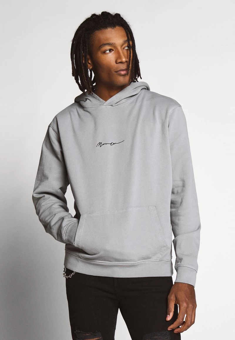 Brandneu 🎁 Mennace ESSENTIAL REGULAR OVERHEAD HOODY WITH SIGNATURE - Kapuzenpullover - Slate Grey, Unisex 🥰