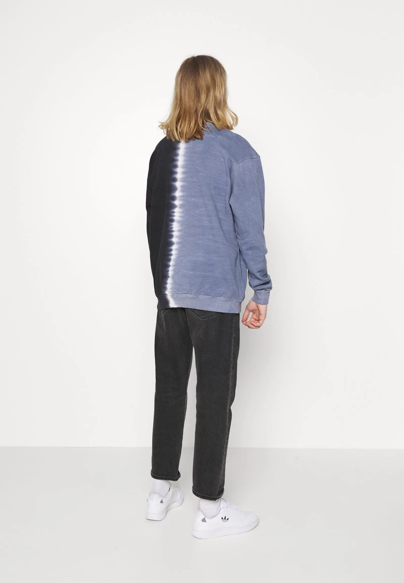 Billig 👏 Mennace SPLIT DYE - Sweatshirt - Grey, Unisex 👍 – Bild 3