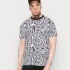Rabatt 🛒 MENNACE UNISEX WAVY PRINT - T-Shirt Print - Multi 😍