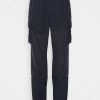 Billig ❤️ Mennace CONTRAST TROUSER - Cargohose - Navy, Herren 🛒