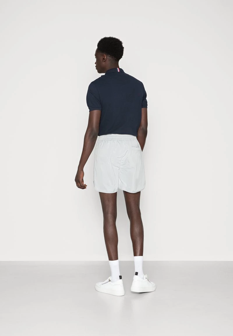 Brandneu 🥰 MENNACE RUNNER - Shorts - Grey, Herren 🔔 – Bild 3