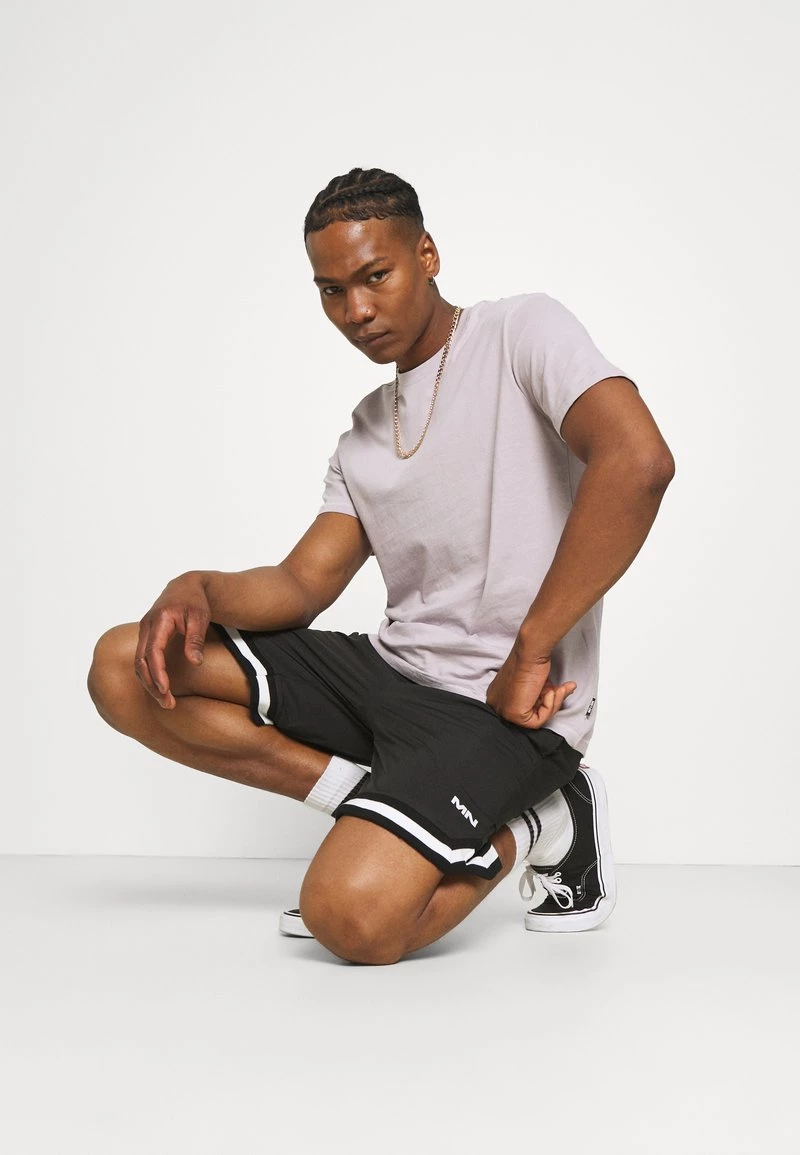 Coupon ❤️ Mennace TAPED 🏀 BASKETBALL - Shorts - Black, Herren ❤️ – Bild 4