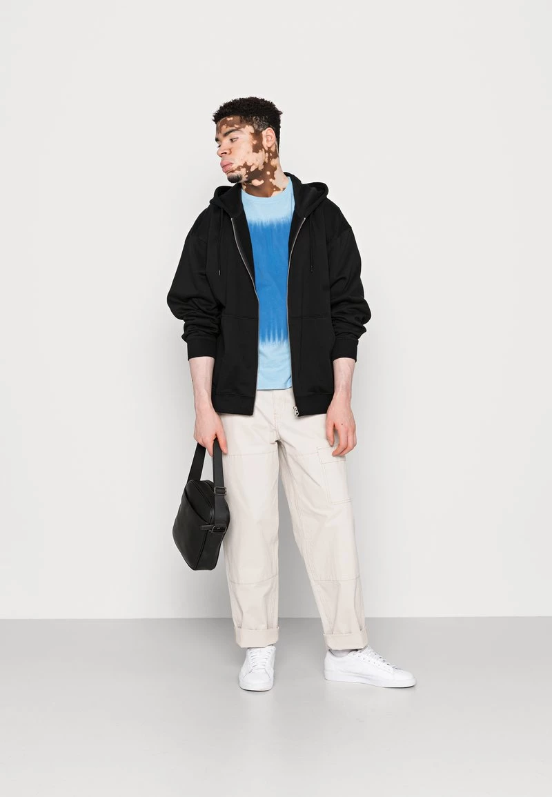 Großhandel 😍 MENNACE UNISEX DIP - T-Shirt Print - Blue 🌟 – Bild 2