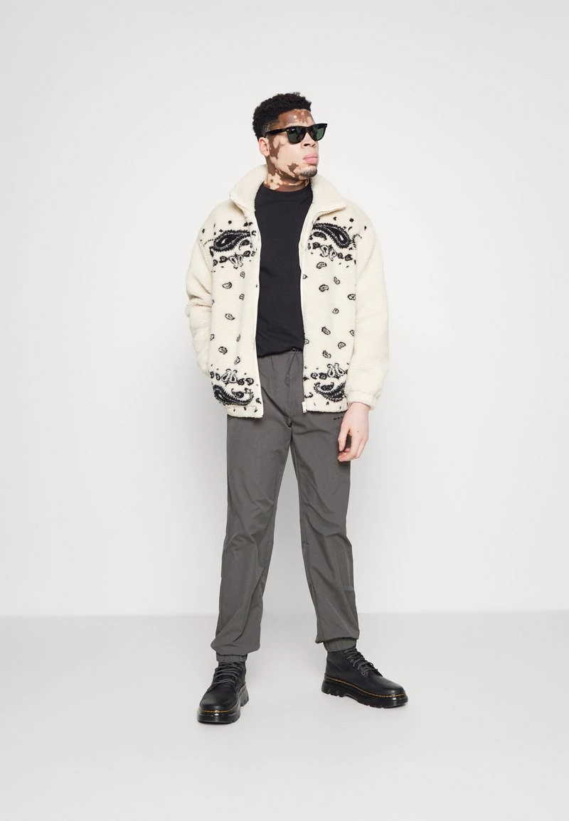 Aktion 🛒 MENNACE CUFFED TROUSER - Stoffhose - Charcoal, Herren ⭐ – Bild 2